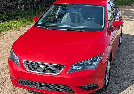 SEAT Leon Seat Leon 1.4 TSI Style 125 PS | 1. Hand | Scheckheft | ACC | LED | PDC | 140.000 km