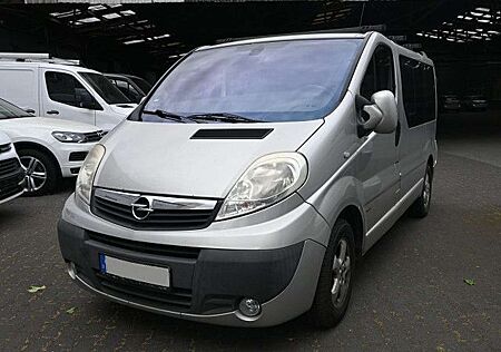 Opel Vivaro 2,5 TDCI 8 Sitze Klima Standheiz Bluetoot