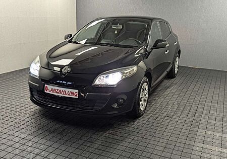 Renault Megane Dynamique 1,4 Navi TempomatAHK Klima