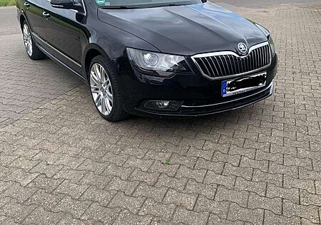 Skoda Superb Combi 1.8 TSI DSG Elegance