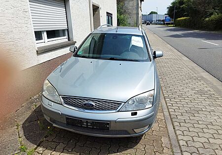 Ford Mondeo 2.5 Turnier V6Ghia X