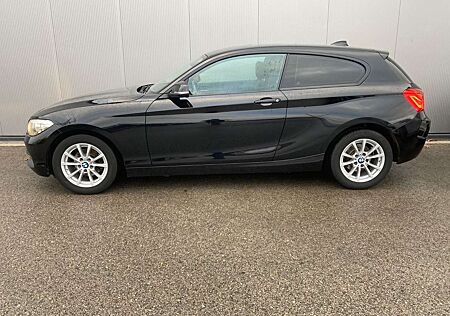 BMW 116 i *Sport-Lederlenkrad*Sitzheizung*Teleservice