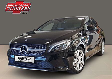 Mercedes-Benz A 200 Navi Panoramaschiebedach ACC Klima AHK