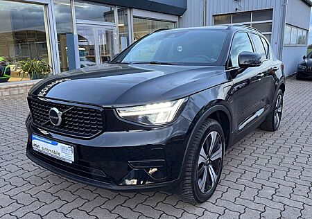 Volvo XC 40 XC40 Plus Dark Recharge Plug-In Hybrid 2WD LED