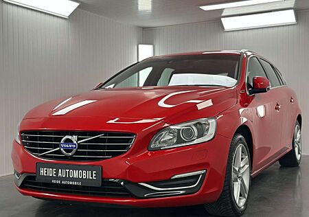 Volvo V60 Kombi Summum AWD ACC Schiebedach Bi Xenon