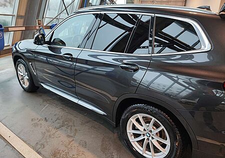 BMW X3 xDrive30i Aut. Luxury Line