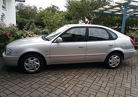 Toyota Corolla 1.6 linea sol