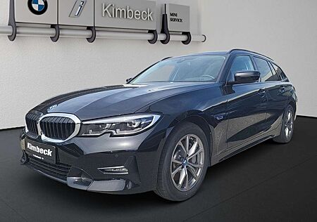BMW 330 e Touring Sport Line LED AHK Navi HeadUp HiFi