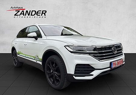 VW Touareg Volkswagen 3.0 TDI Leder Navi 4Motion ACC uvm