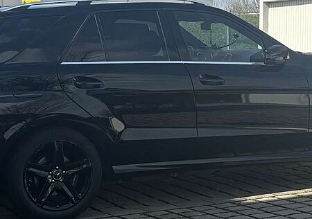 Mercedes-Benz ML 250 BlueTEC 4MATIC 7G-TRONIC Garantie bis 28.02.26