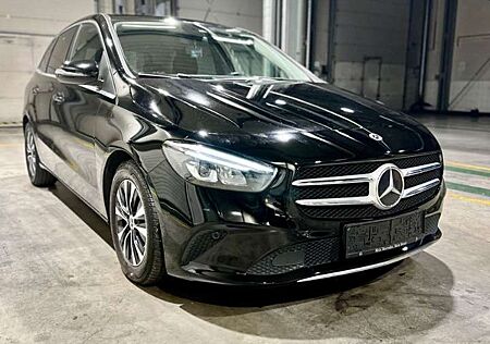 Mercedes-Benz B 180 B 180d 7G-DCT