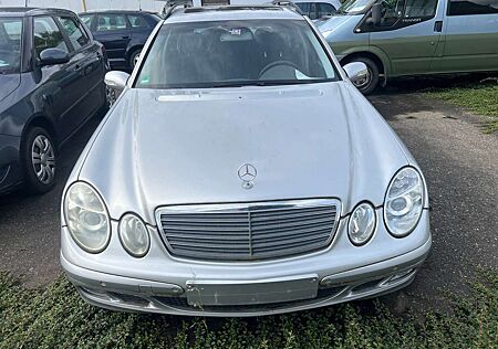 Mercedes-Benz E 200 E-Klasse T-Modell T Kompressor Automatik Classic