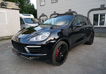 Porsche Cayenne Turbo Pano Bose Luftfed. LED Sitzklima Spur Kamera