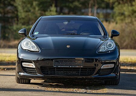 Porsche Panamera Turbo PDK