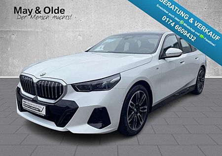 BMW 520 D Sportpaket HUD AHK-klappbar AHK El. Panodach Pan