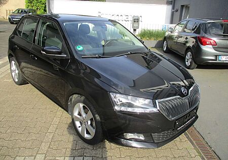 Skoda Fabia Active/ PP/ USB/ BT/ Klima/ Allwetter/ Sitzheizung