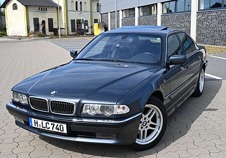 BMW 740 gebraucht kaufen BMW 740 i A M eSSD Navi Leder Individual 8Zyl. HiFi