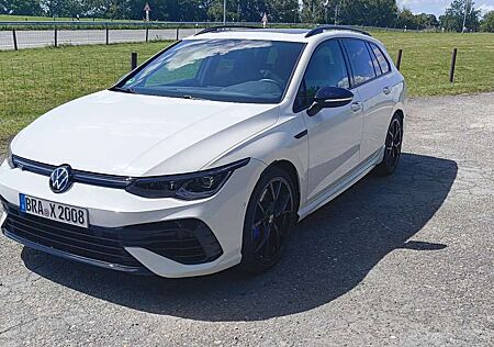 VW Golf Variant Volkswagen R 4Motion