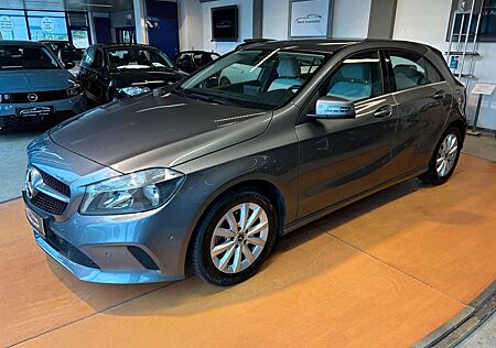 Mercedes-Benz A 180 BlueEfficiency /Autom./24TKM/2.Hd/SHZ/Navi
