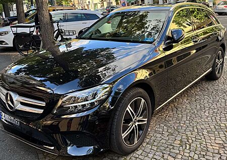 Mercedes-Benz C 180 T 9G-TRONICAvantgarde