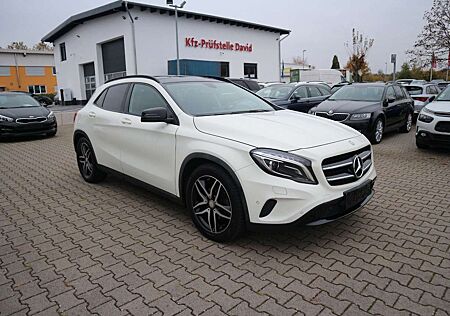 Mercedes-Benz GLA 200 CDI/d*Night-Paket*Panodach*Navi*Bi-Xenon