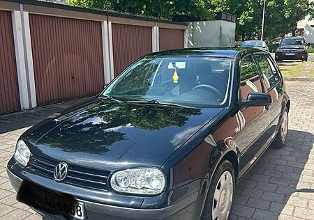 VW Golf Volkswagen 1.9 TDI