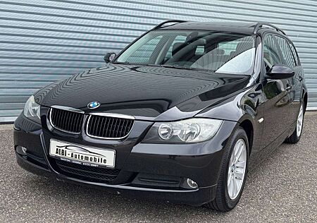 BMW 318 i Touring NAVI PDC AHK Panorama **