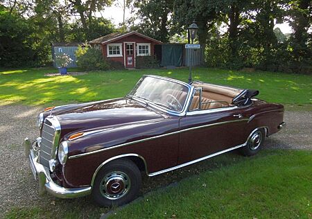 Mercedes-Benz 220 S Cabrio