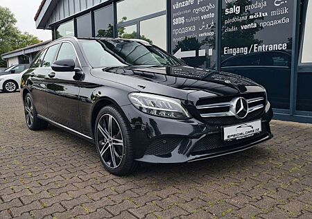 Mercedes-Benz C 300 T de AVANTGARDE - ASSISTS - AHK - LED
