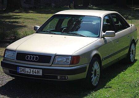 Audi 100 2.8E V6 Schaltgetriebe (H-Kennzeichen)