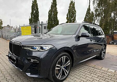 BMW X7 M M50 i,87.TKM,PANORAMA,SITZKLIMA, SCHECKHEFT,TOP