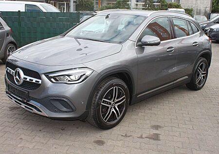 Mercedes-Benz GLA 200 GLA -Klasse