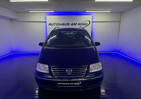 VW Sharan Volkswagen 2.0 TDI Special 7SITZ NAV 2xPDC TEMPO SHZ
