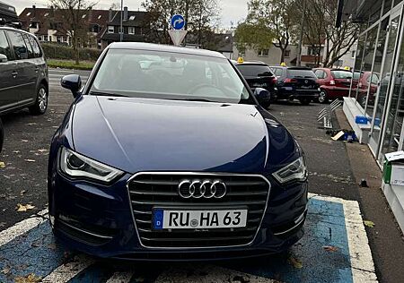 Audi A3 1.6 TDI S line Sportpaket