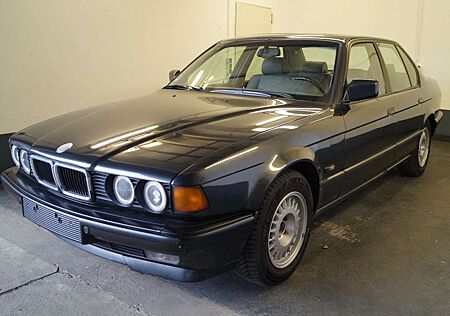 BMW 730 i E32/1993/V8/LEDER/TÜV MAI-2025!