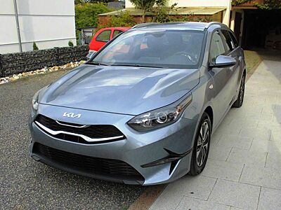 Kia Ceed SW / cee'd SW 1,5  7 DCT mit Navi, PDC, Kamera, Sitzheizung