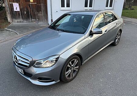 Mercedes-Benz E 200 Avantgarde BlueTec*AUTO*NAVI*LED*PDC*