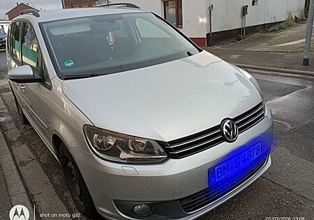 VW Touran Volkswagen 2.0 TDI DPF BlueMotion Technology Life
