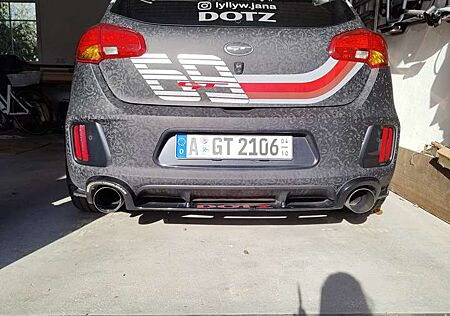 Kia Cee'd Ceed / 1.6 T-GDI GT-Track