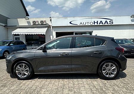 Ford Focus EcoBoost Hyb 4 Tkm !Titanium*CAM*ACC*SH+*