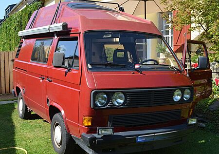 VW T3 Volkswagen Oldtimer Campingbus mit Hochdach