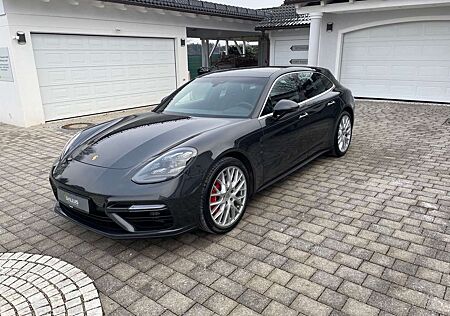 Porsche Panamera Sport Turismo Turbo