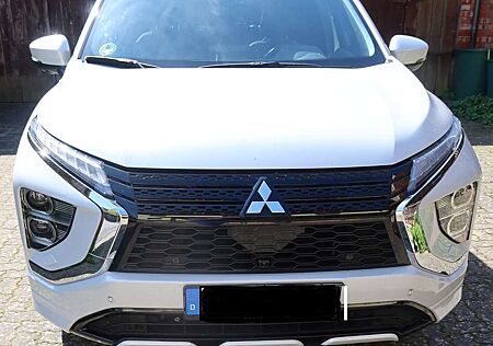 Mitsubishi Eclipse Cross Plug-In Hybrid 4WD Top