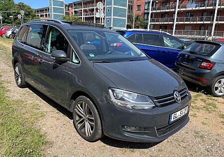 VW Sharan Volkswagen Cup BMT, Automatik, Navi, Pano, Kamera, AHK,