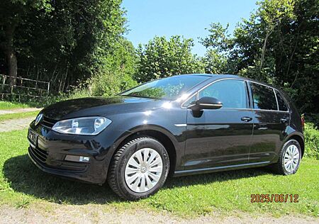 VW Golf Volkswagen VII Lim. Cup BMT 2,0 TDI 150 PS S-Heft Navi