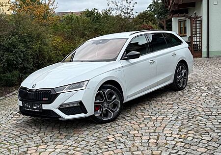 Skoda Octavia Combi RS iV DSG / Navi / AHK / HUD / DCC