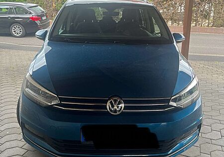 VW Touran Volkswagen United Start-Stopp