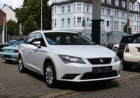 Seat Leon ST Style PDC Navi Klimaautomatik TÜV neu