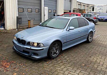 BMW M5 V8 5,0 V8 400PS