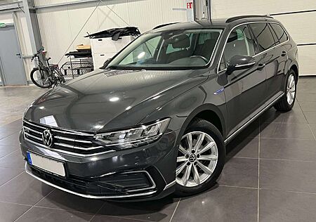 VW Passat Variant Volkswagen GTE Automatik *Navi*LED*AHK*ACC*